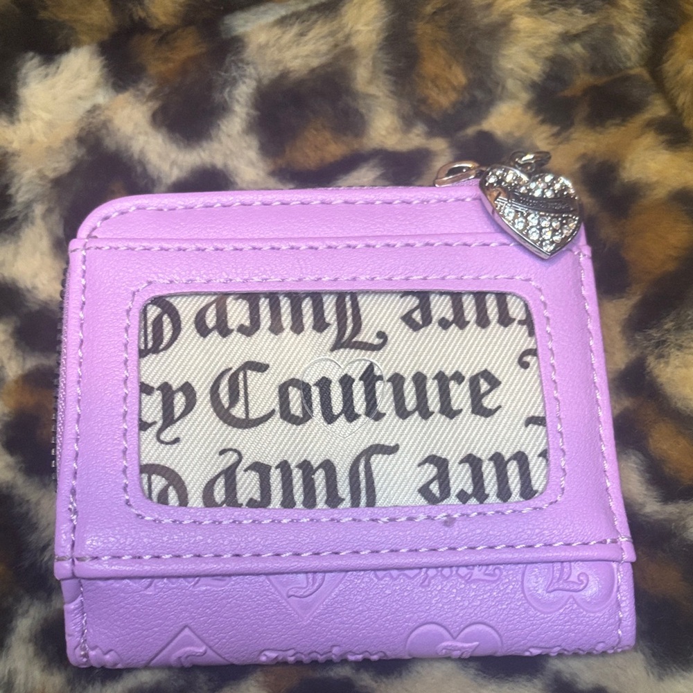 Juicy Couture Lilac Embossed Zip Wallet with Heart Charm - Picture 3 of 5